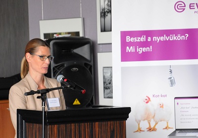 Veronika Halas at the Evonik conference